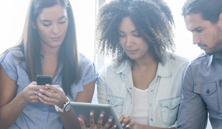 Tous connectés, en même temps